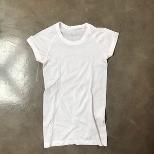 White LULULEMON t-shirt